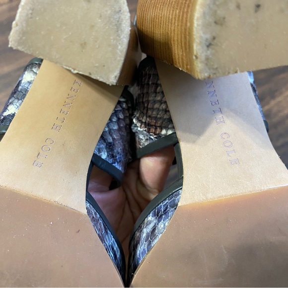 Kenneth Cole Snake Print block heels size 7.5 - Picture 7 of 10